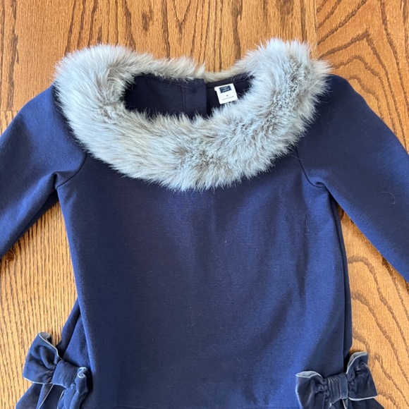 Beautiful Janie and Jack navy dress with fur collar, size 5! - Picture 2 of 4